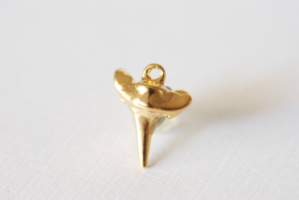 Wholesale Charms - Shiny Vermeil Gold Shark Tooth Charm- 18k gold plated  over Sterling Silver, Gold Shark Tooth, Tiny Gold Shark Teeth Tooth, Beach  Charms – HarperCrown