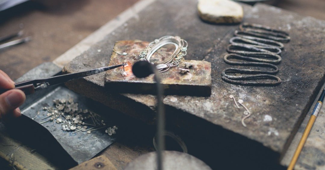 Why 925 Sterling Silver is Best for Jewelry Making : 5 Things You Should Know - HarperCrown