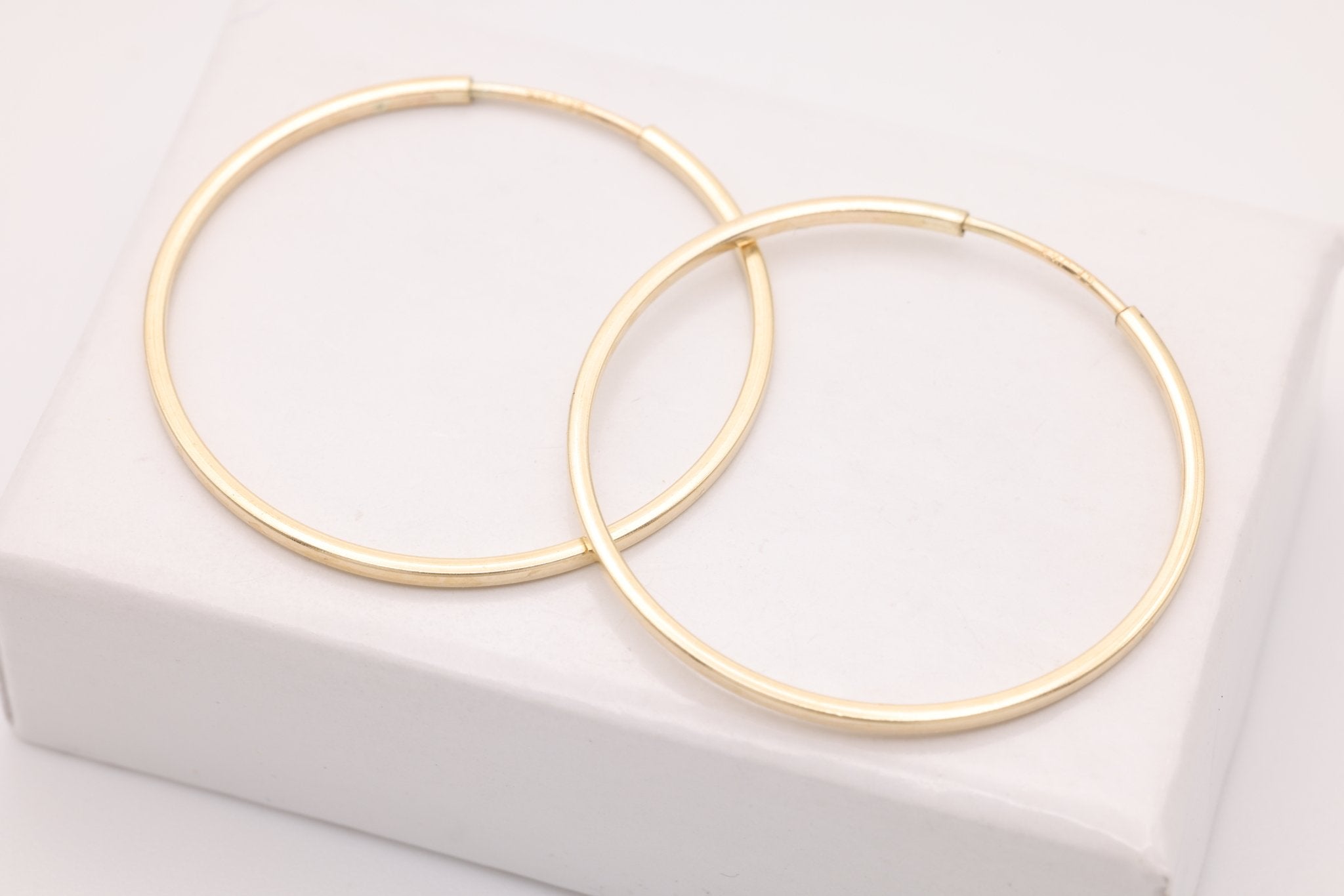 25mm Endless Hoop Earrings, 14K Gold - Filled, Minimalist Delicate Earrings, Wholesale Jewelry Earrings - HarperCrown