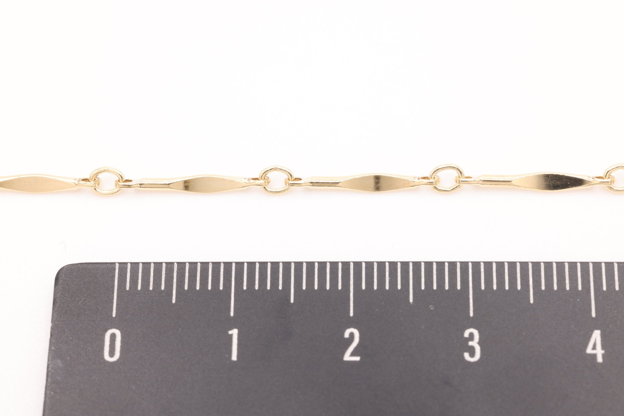 2.5mm x 13mm Marquise Bar Chain, 14K Gold-Filled, Pay Per Foot, Jewelry Making Chain - HarperCrown