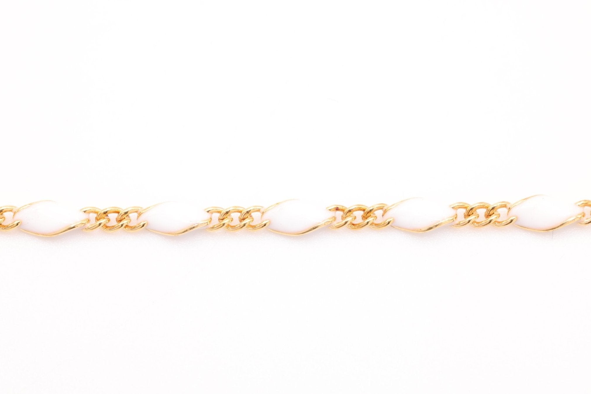 2.5mm x 3.5mmmm Figaro White Enamel Chain, Gold - Filled, Enamel Color Unfinished Chain Permanent Jewelry - HarperCrown