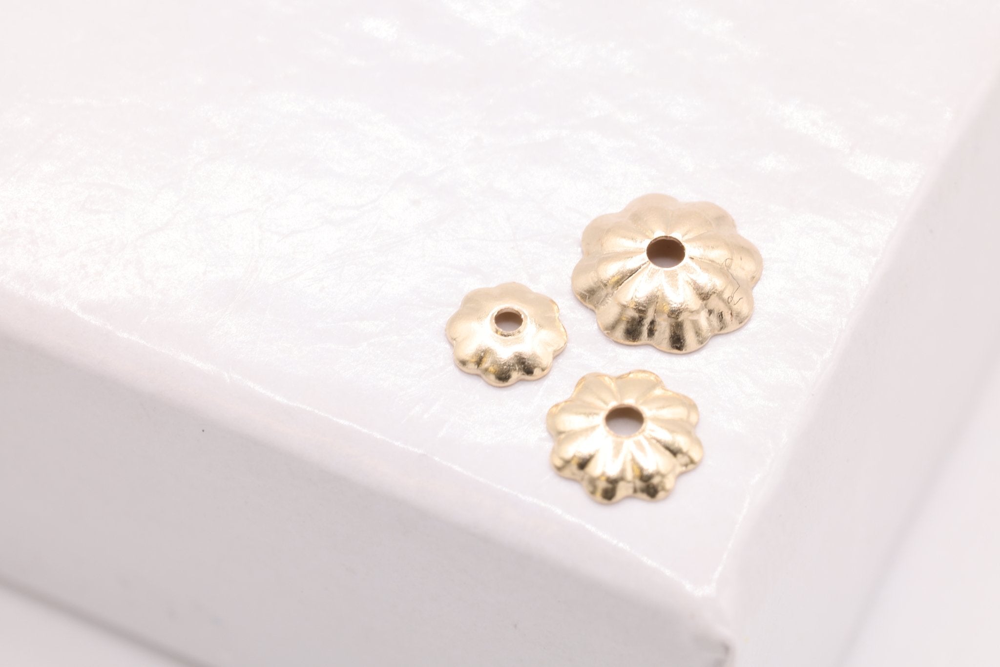 3mm Flower Bead Cap, Gold - Filled, Bulk DIY Wholesale Jewelry Making Charm - HarperCrown