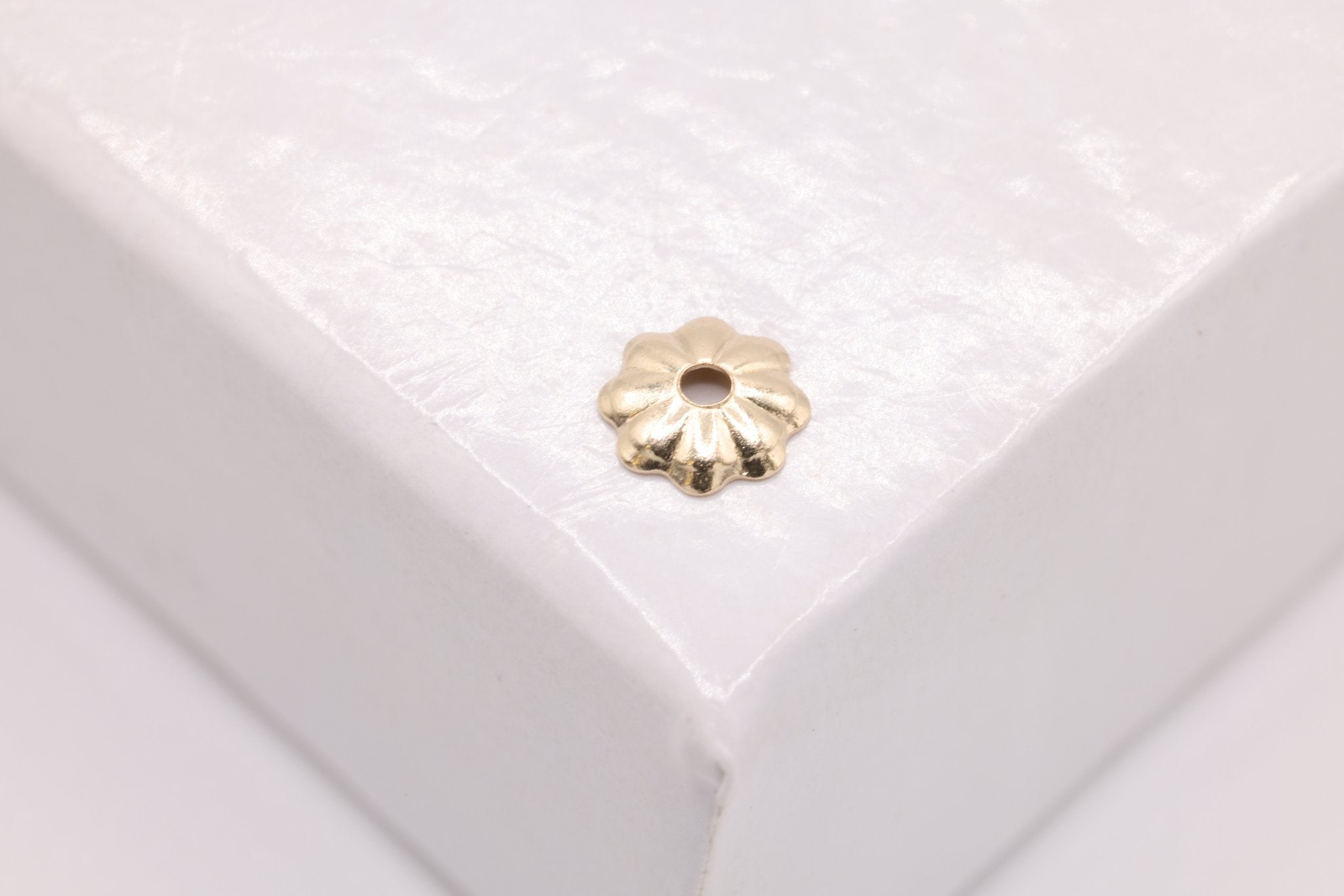 4mm Flower Bead Cap, Gold - Filled, Bulk DIY Wholesale Jewelry Making Charm - HarperCrown