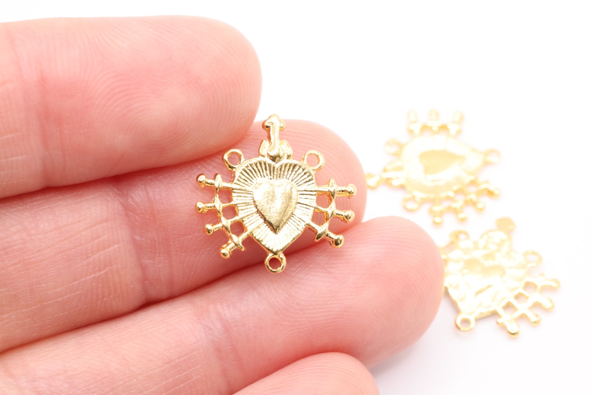 Gold Sacred Heart Charm, 14K Solid Gold, Love Charm, Jewelry Making Charm - HarperCrown