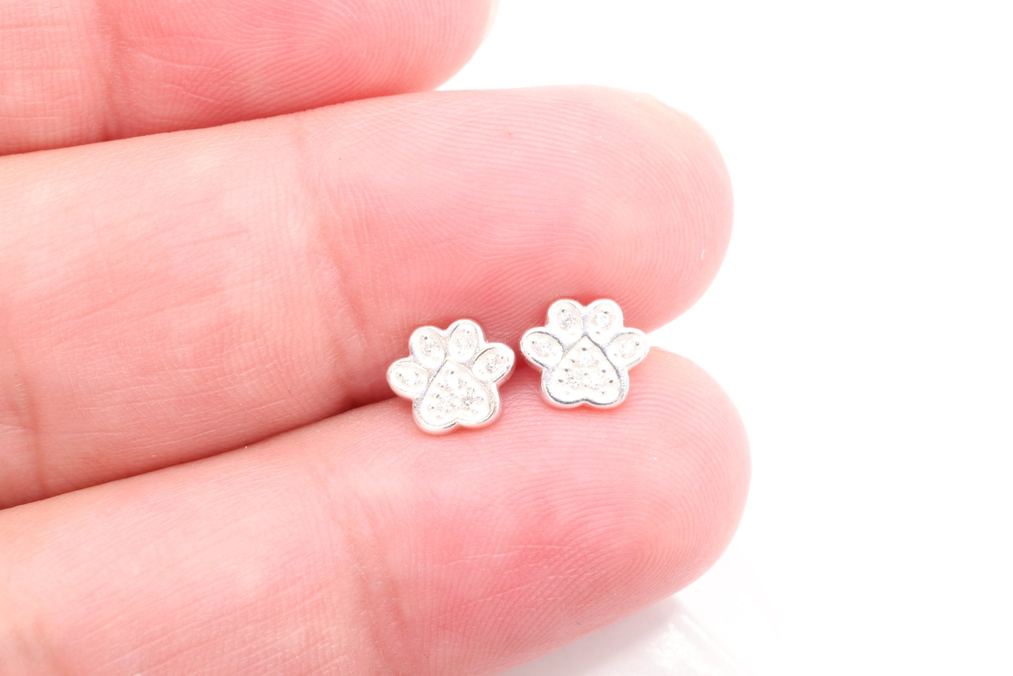 Heart Paw CZ Stud Earrings, 1 pair Sterling Silver, 7mm x 6mm, Minimalist Delicate, Wholesale Jewelry Earrings - HarperCrown