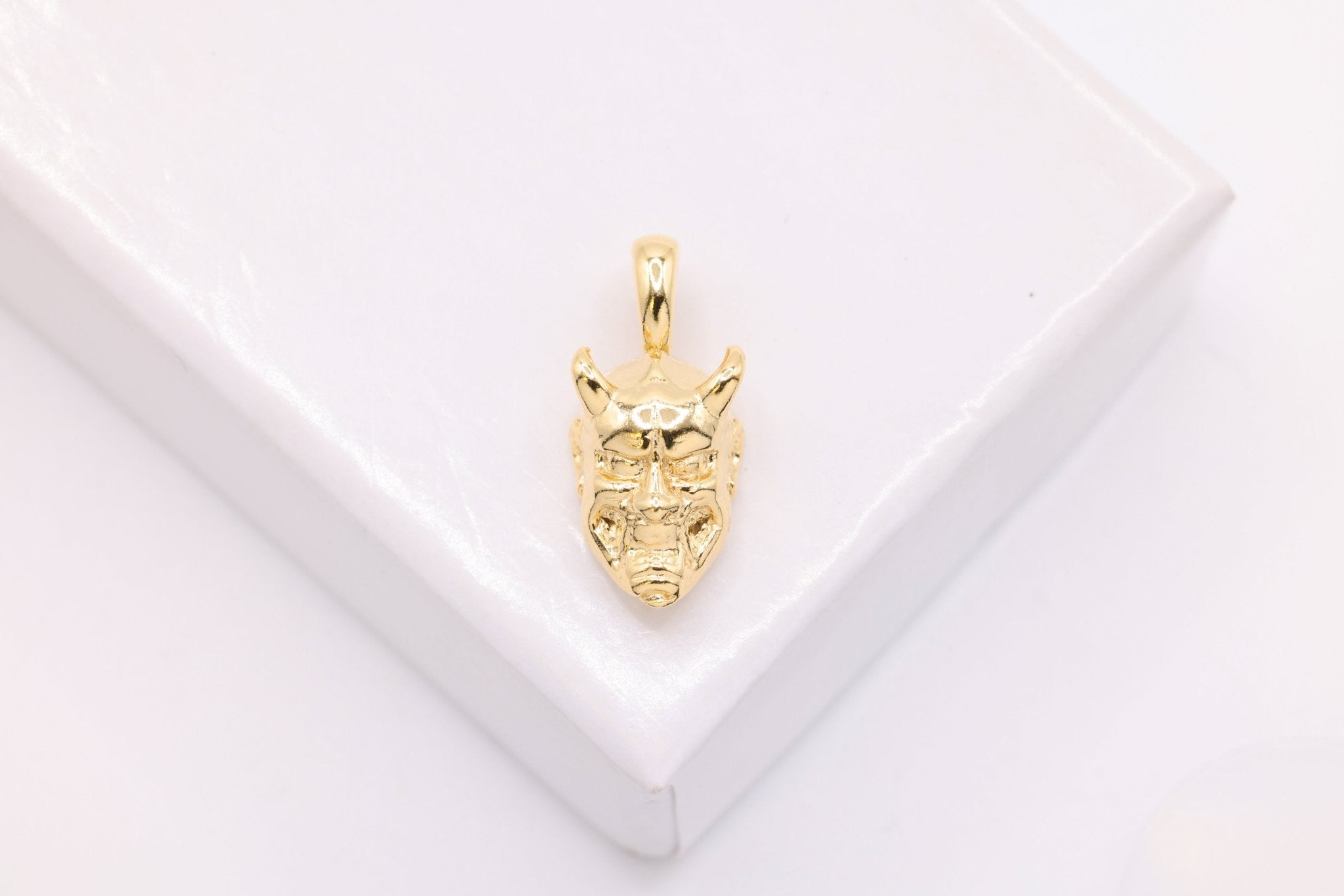 Japanese Kabuki Oni Mask Charm, Wholesale, 18K Gold - Plated 925 Sterling Silver, 19mm x 6mm - HarperCrown