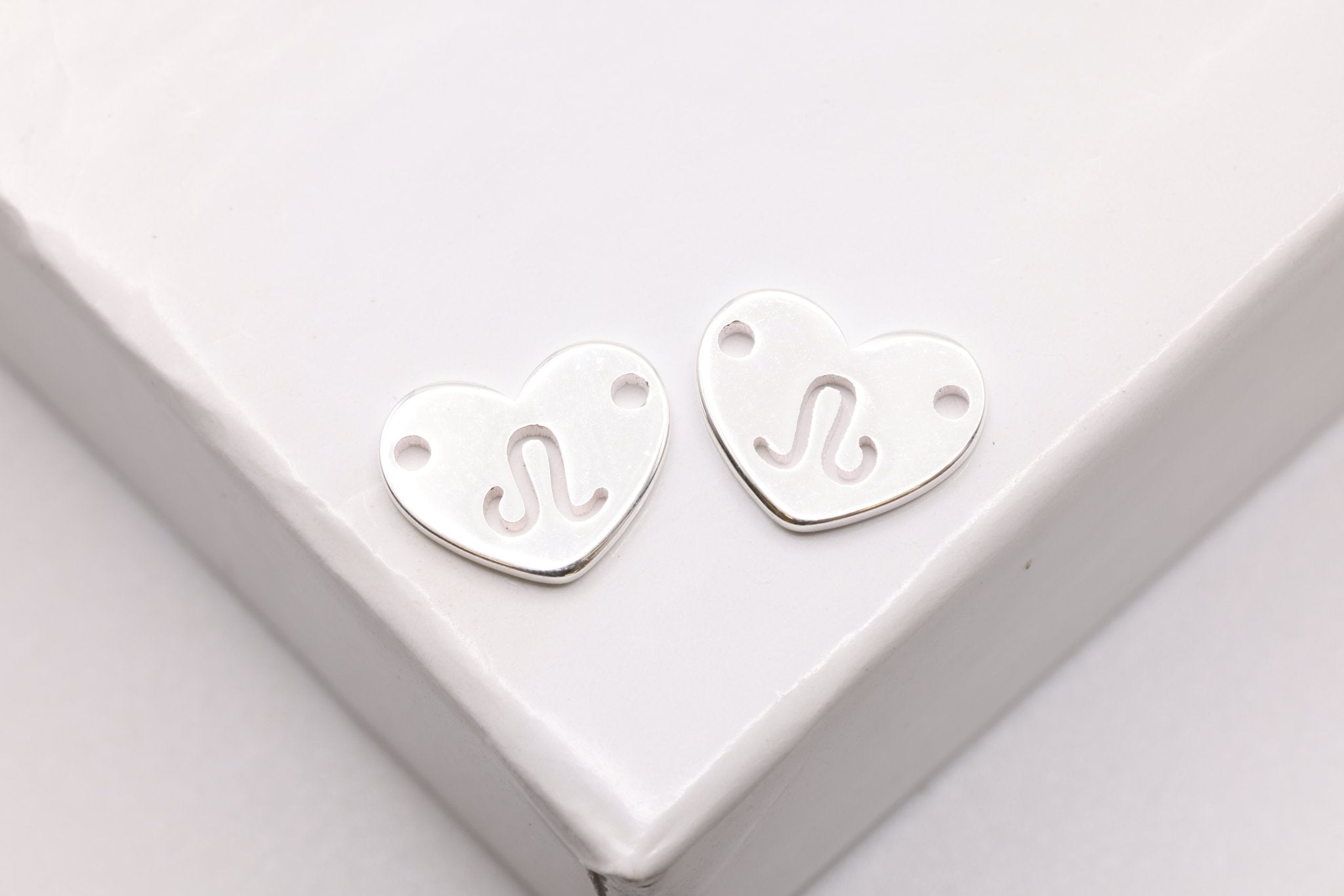 Leo Zodiac Heart Connector Charm, 925 Sterling Silver, 6mm x 6mm, Bulk Wholesale Jewelry Making Charm - HarperCrown