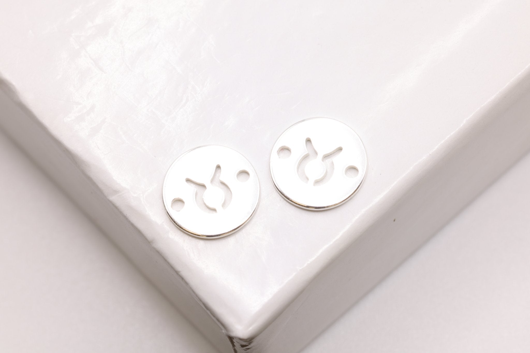 Taurus Zodiac Connector Charm, 925 Sterling Silver, 6mm x 6mm, Bulk Wholesale Jewelry Making Charm - HarperCrown