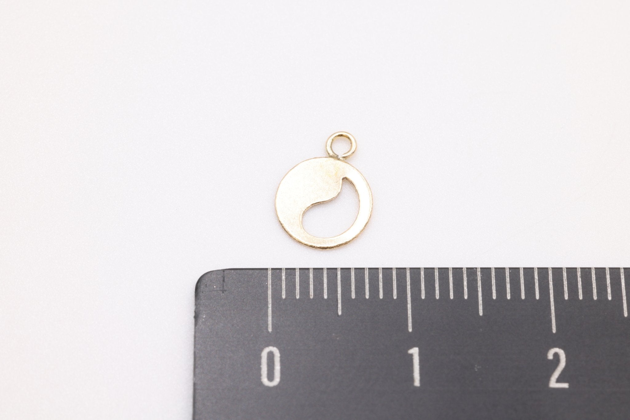 Yin Yang Charm, Gold - Filled, 10mm x 7mm, Bulk Wholesale Jewelry Making Charms - HarperCrown