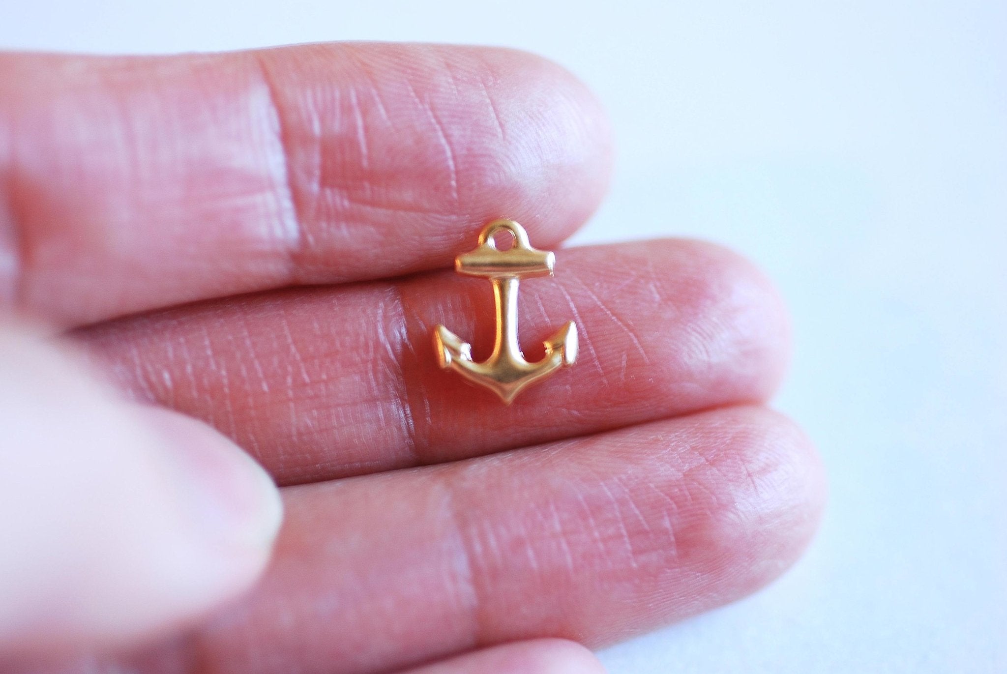 14K Gold Filled Anchor Charm - 8.7x11.5mm Anchor Charm 14/20 gf, nautical boat anchor, sea marine, ocean sailing jewelry, R228-02 - HarperCrown