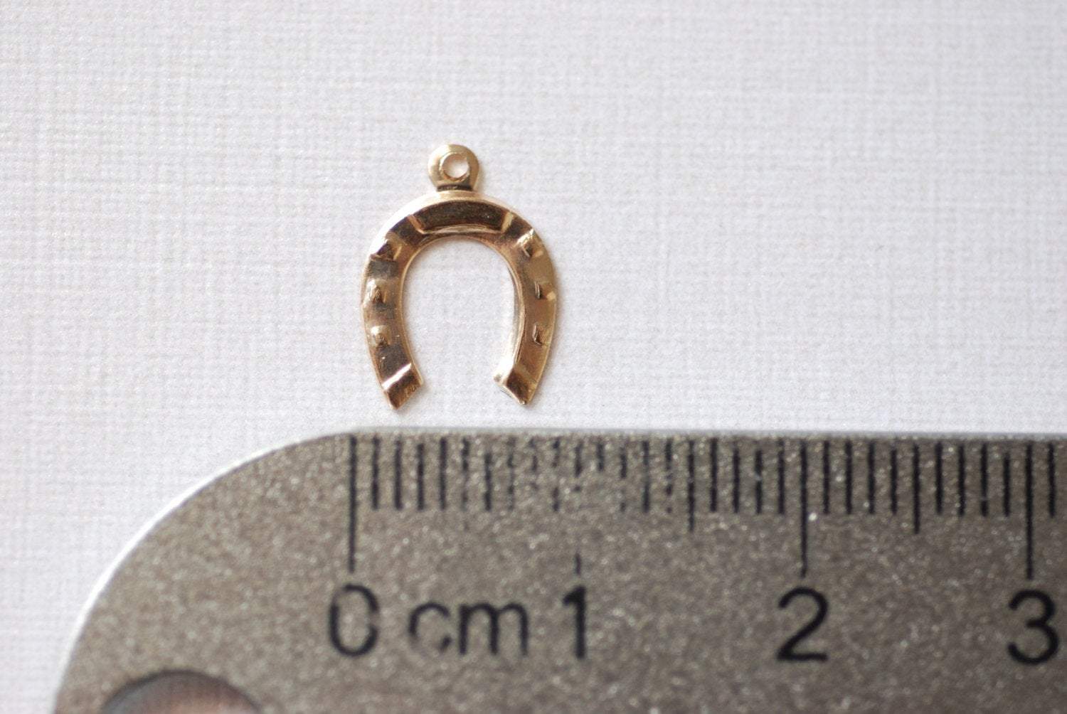 Horseshoe Charm, Gold-Filled, 13mm, Lucky Gold Horseshoe Charm, Wholesale Jewelry Making Charms