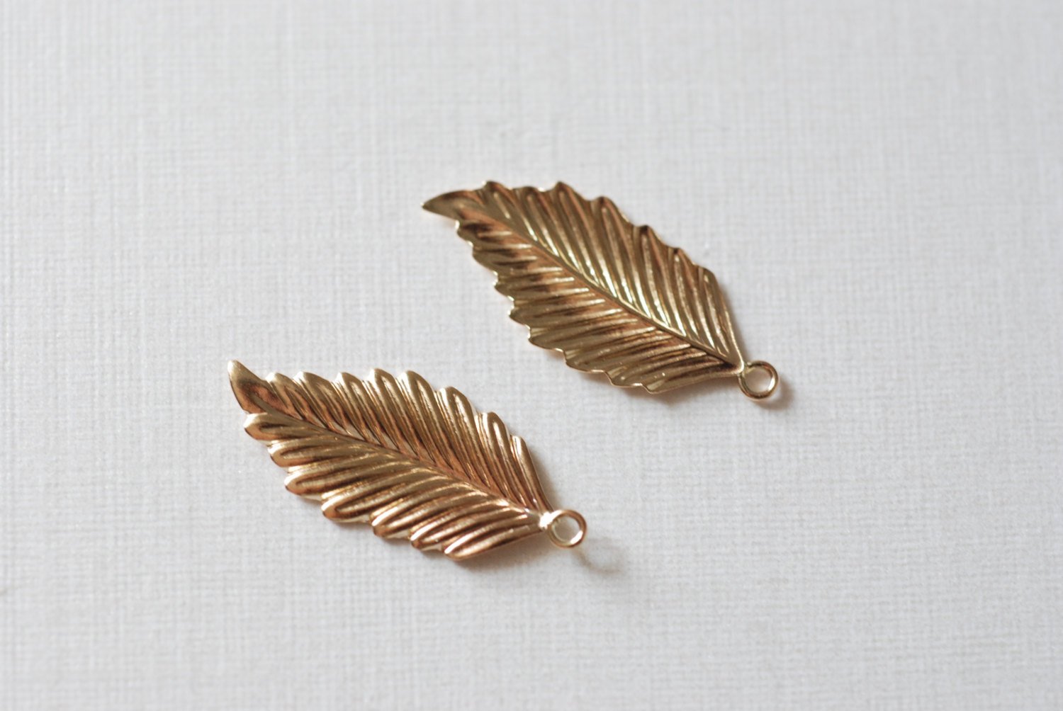 14k Gold Filled 9x21mm LEAF Pendants Charms Blanks Drops Dangles, Gold Filled Leaves, Gold Leaf, Gold Fill Leaf, Gold Nature Leaves Leaf Petal