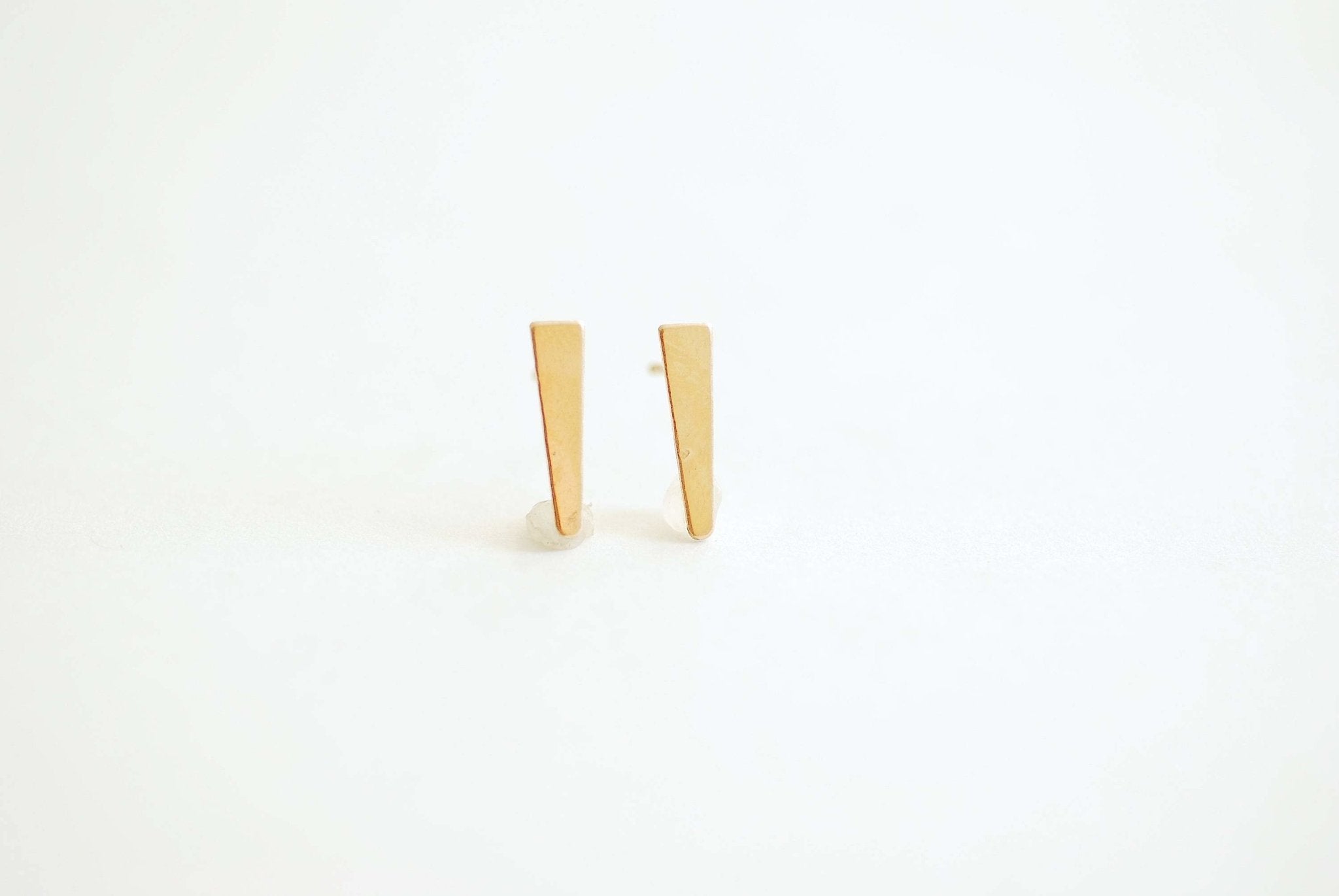 Wholesale 14K Gold Filled Spike Post Earrings- Simple Everyday Earrings, Minimalist earrings, spike stud earrings, triangle stud earrings, Bar Studs