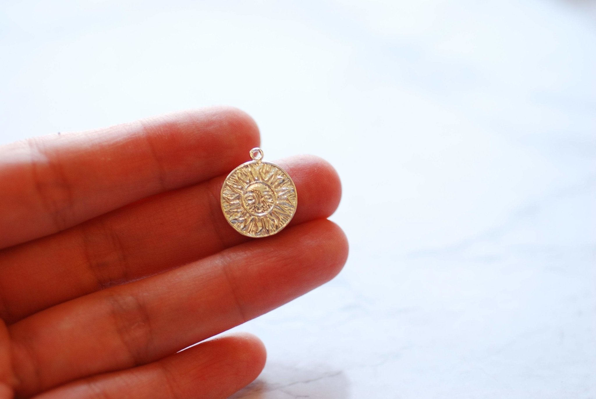 15mm Sun Circle Disc Charm - 18k Gold vermeil plated over 925 Sterling Silver, Gold Sunshine Charm, Round Disc Charm, Sun Pendant, 500