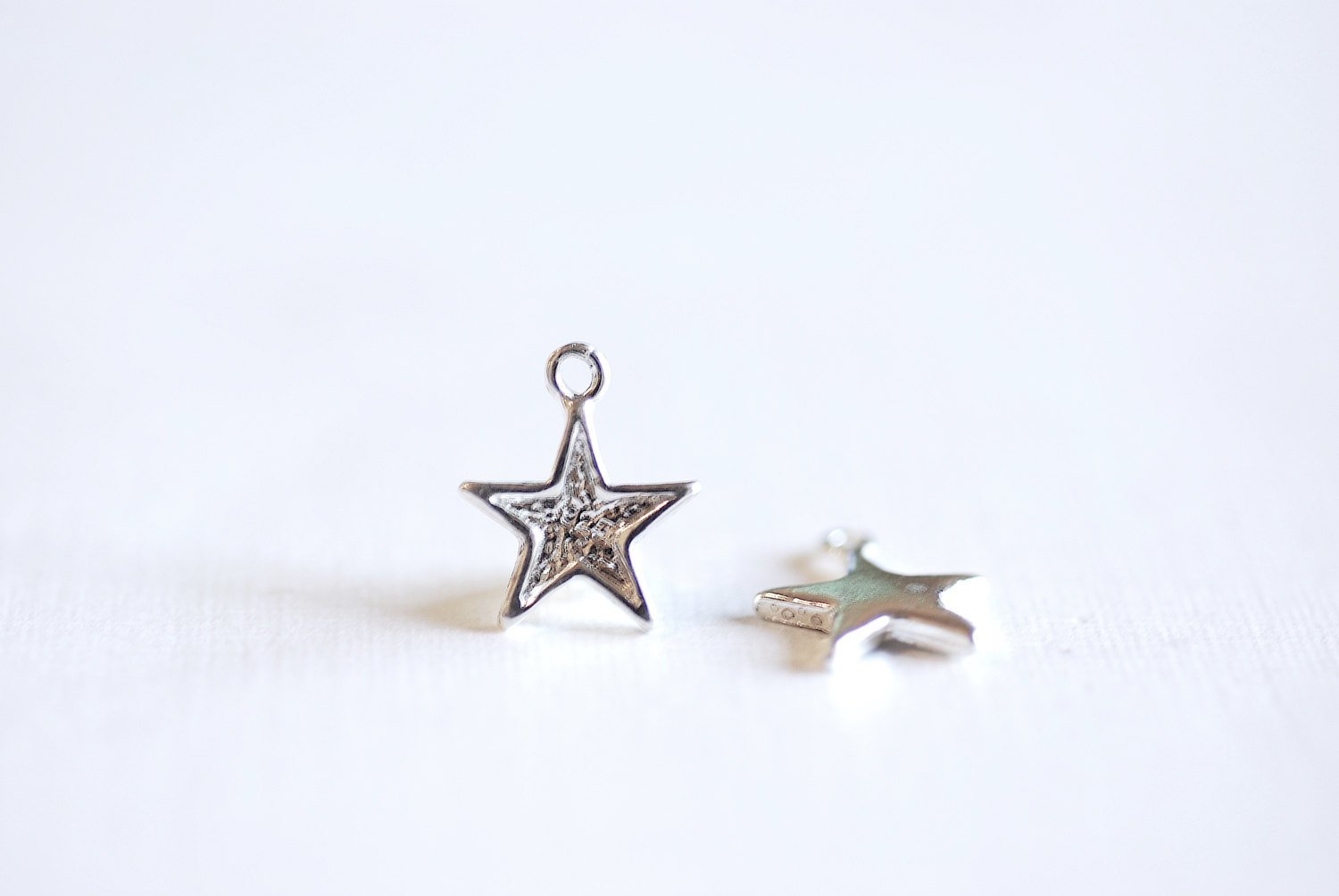 Sterling Wholesale Silver Star charm, 925 Silver Tiny Star Charm, Silver Star Charm Pendant, Silver shooting star, Beads