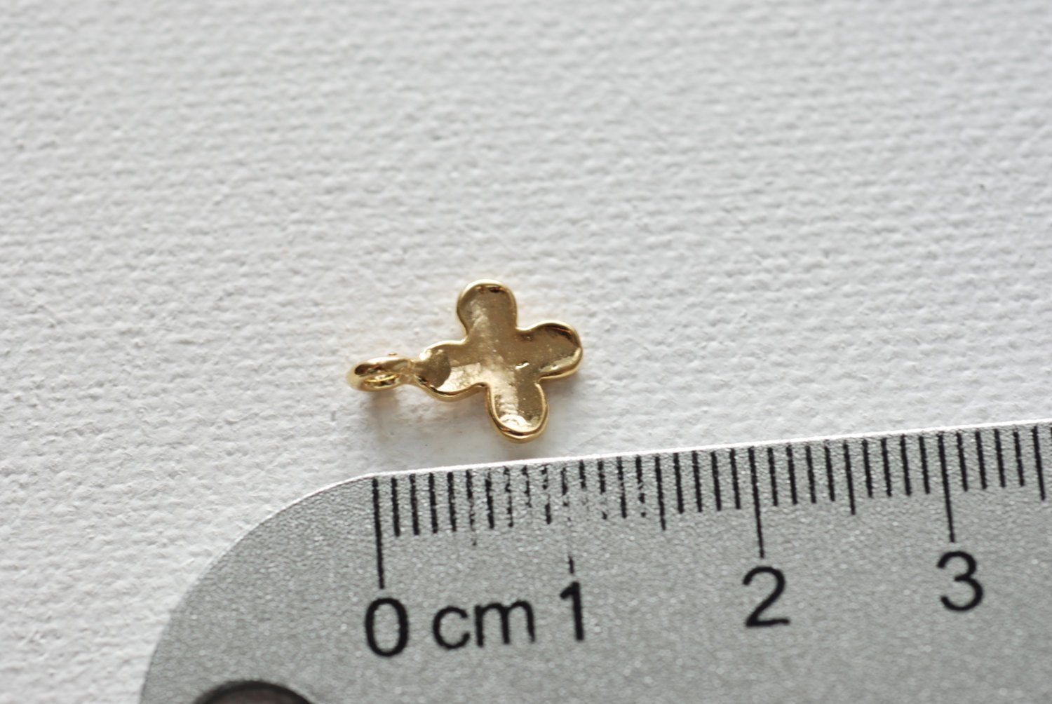 2pcs Vermeil Gold Four Leaf Clover, Shiny Glossy Four Leaf Clover, Quatrefoil Charm, Clover Charm, Clover Pendant, vermeil gold flower - HarperCrown