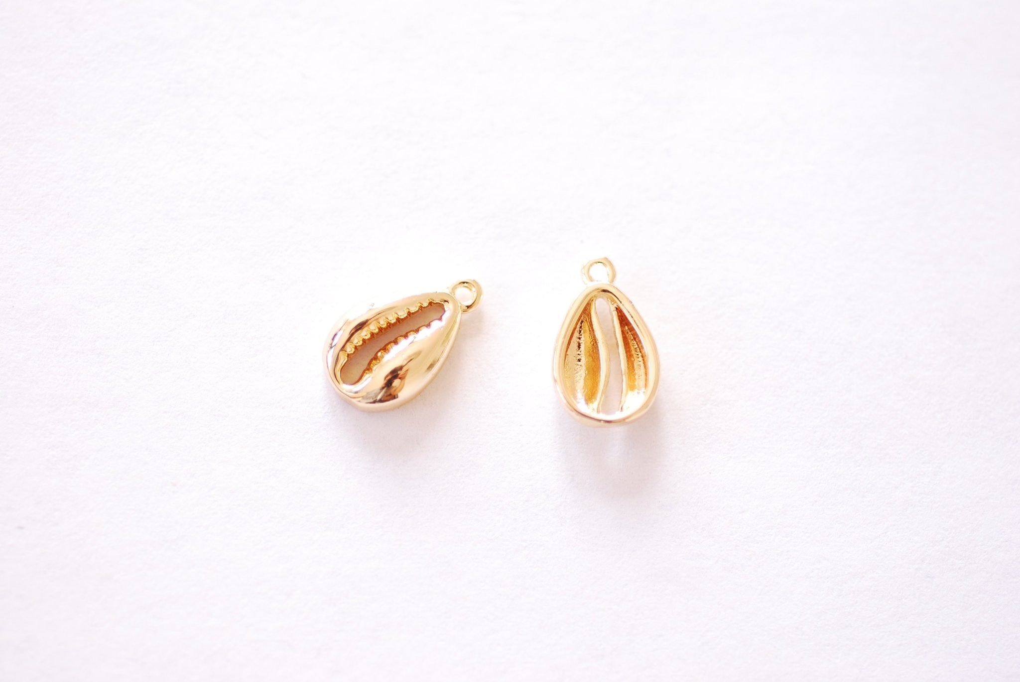 Cowrie Conch Seashell Gold Charm - 16k Gold Plated over Brass 3D Sea Shell Beach Nautical Clam HarperCrown Wholesale B263 - HarperCrown