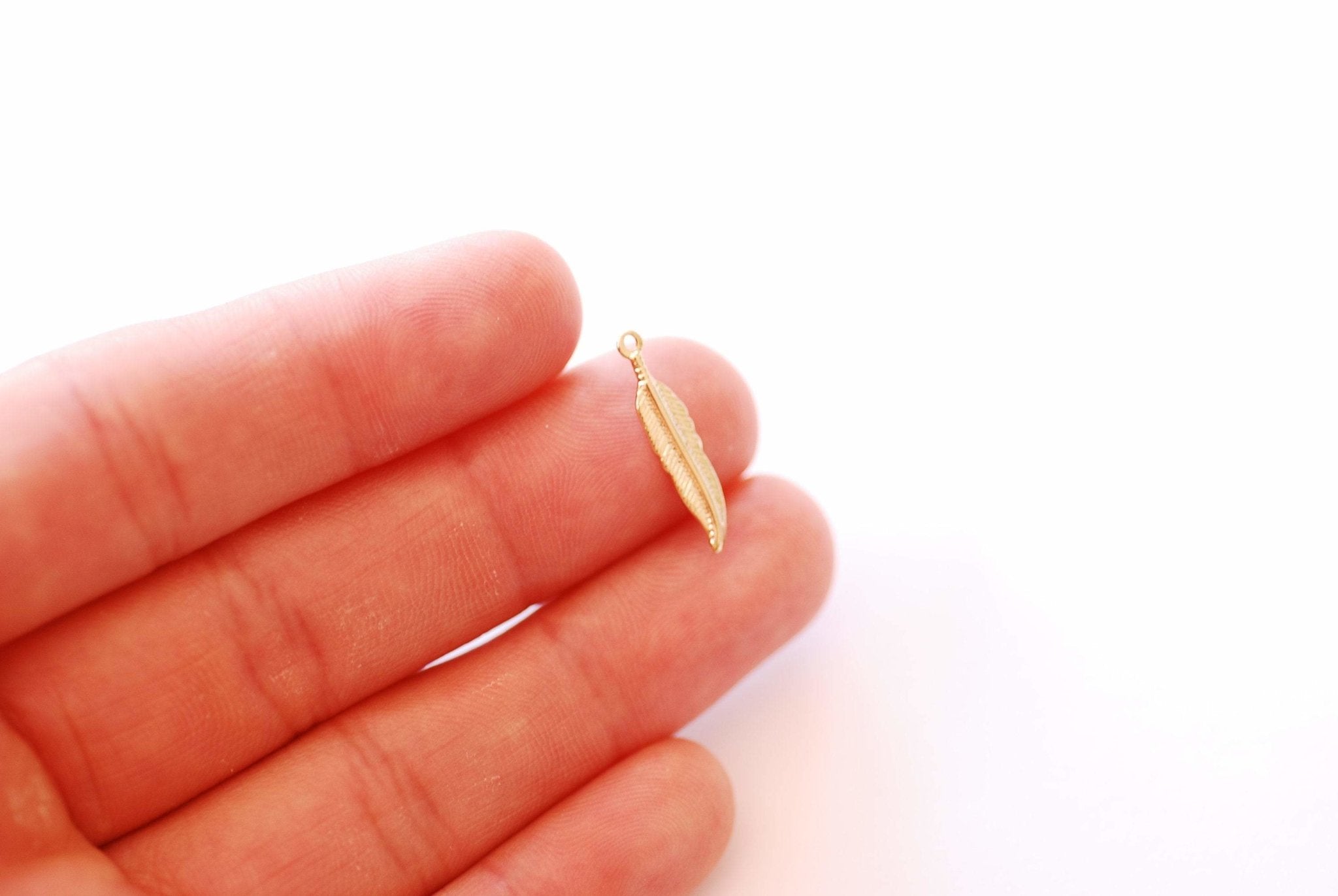 Feather Charm | 16k Gold Plated over Brass | Dainty Leaf Pendant HarperCrown Wholesale B324 - HarperCrown