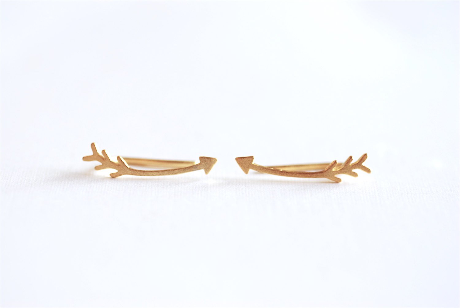 Matte Vermeil Gold Arrow Earring Climber Ear Cuff- Gold Arrow Earrings, Gold Arrow Earring Crawler, Curved Arrow Earring, Ear Jacket, 281 - HarperCrown