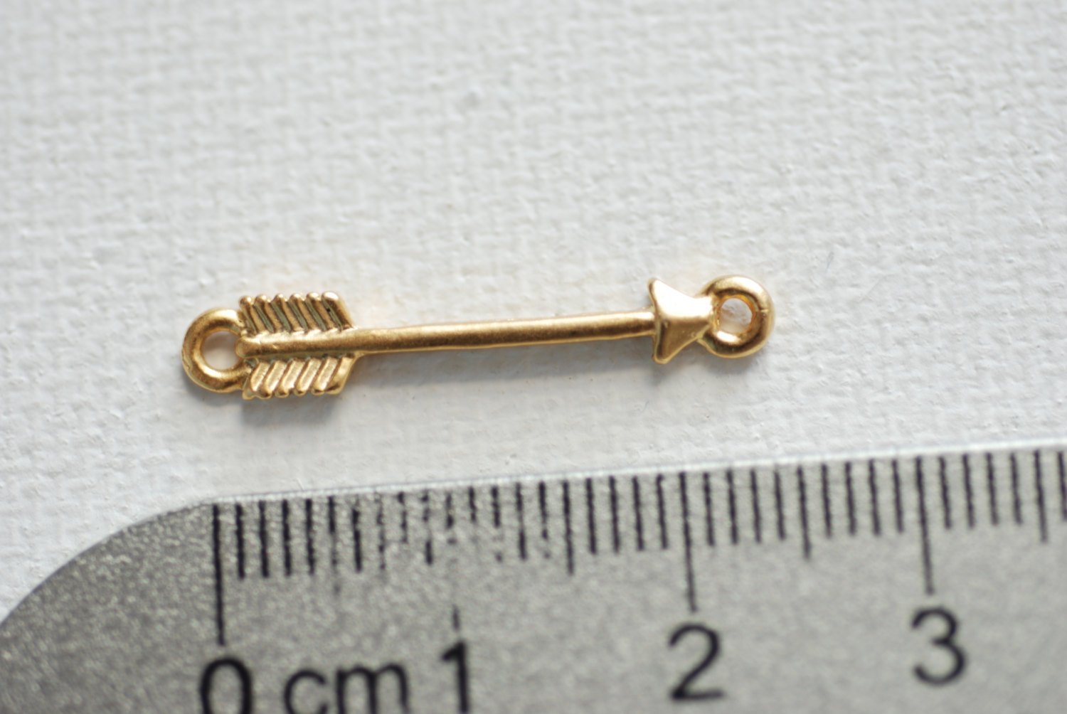 Matte Vermeil Gold Arrow, Gold Arrow Connector Charm, 18kt gold plated over Sterling Silver, Arrowhead Connector, Arrow, Wholesale Beads - HarperCrown