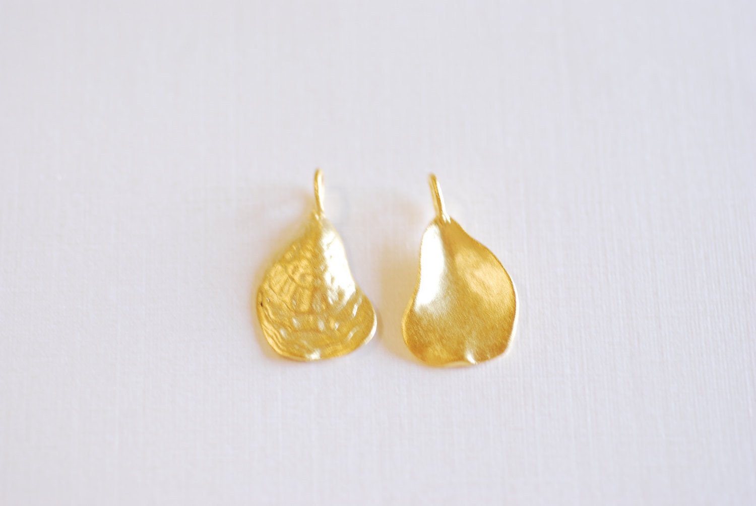 Matte Vermeil Gold Oyster Shell Charm - 18k gold over 925 sterling silver sea shell charm, vermeil sea shell,sea shell charm,sea shell, 129 - HarperCrown