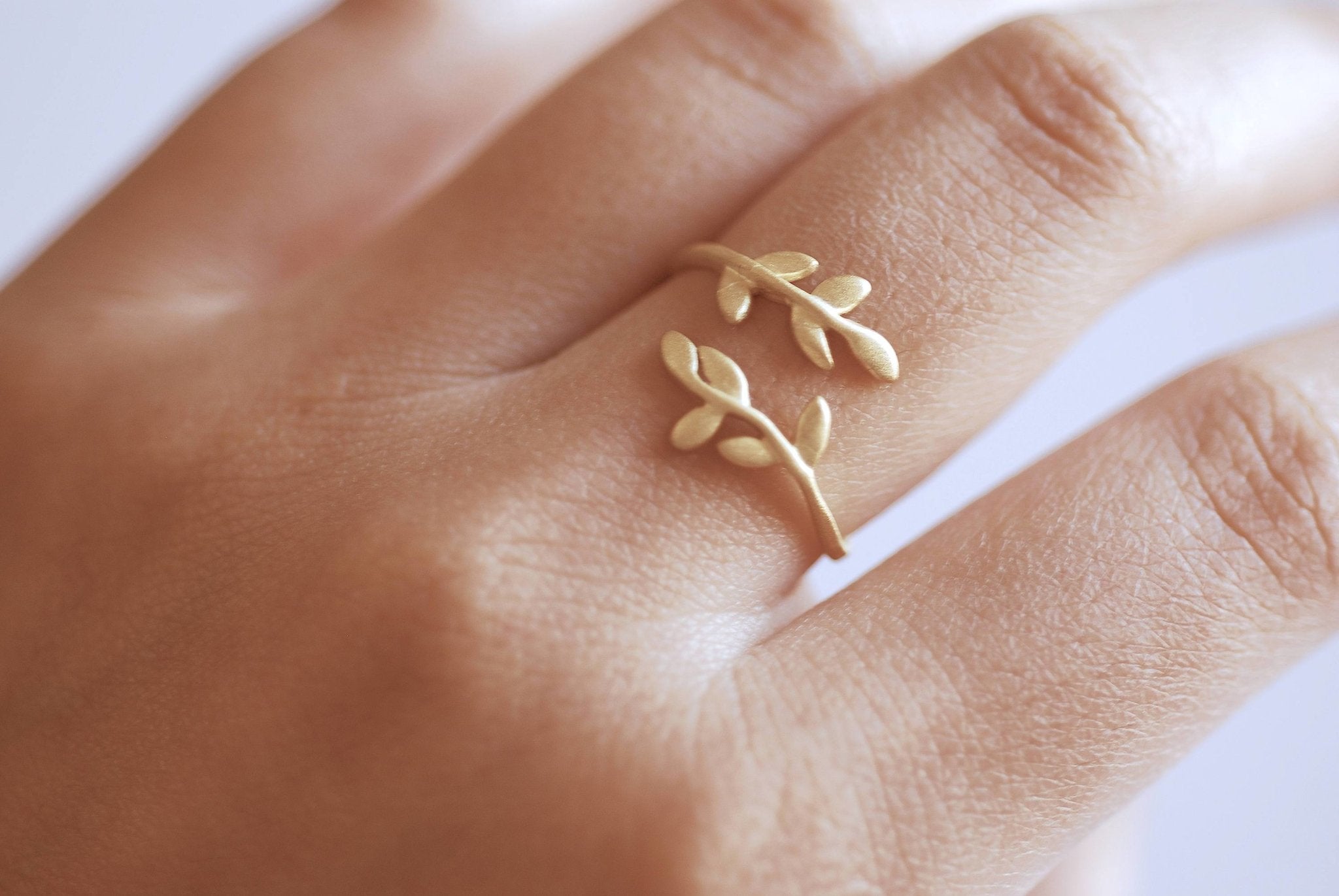 Shiny Pink Rose Gold Leaf Branch Ring, Leaf Ring, Layering Ring, Vine Ring, Laurel Ring, Nature Jewelry, twig ring, branch ring, tree ring, - HarperCrown