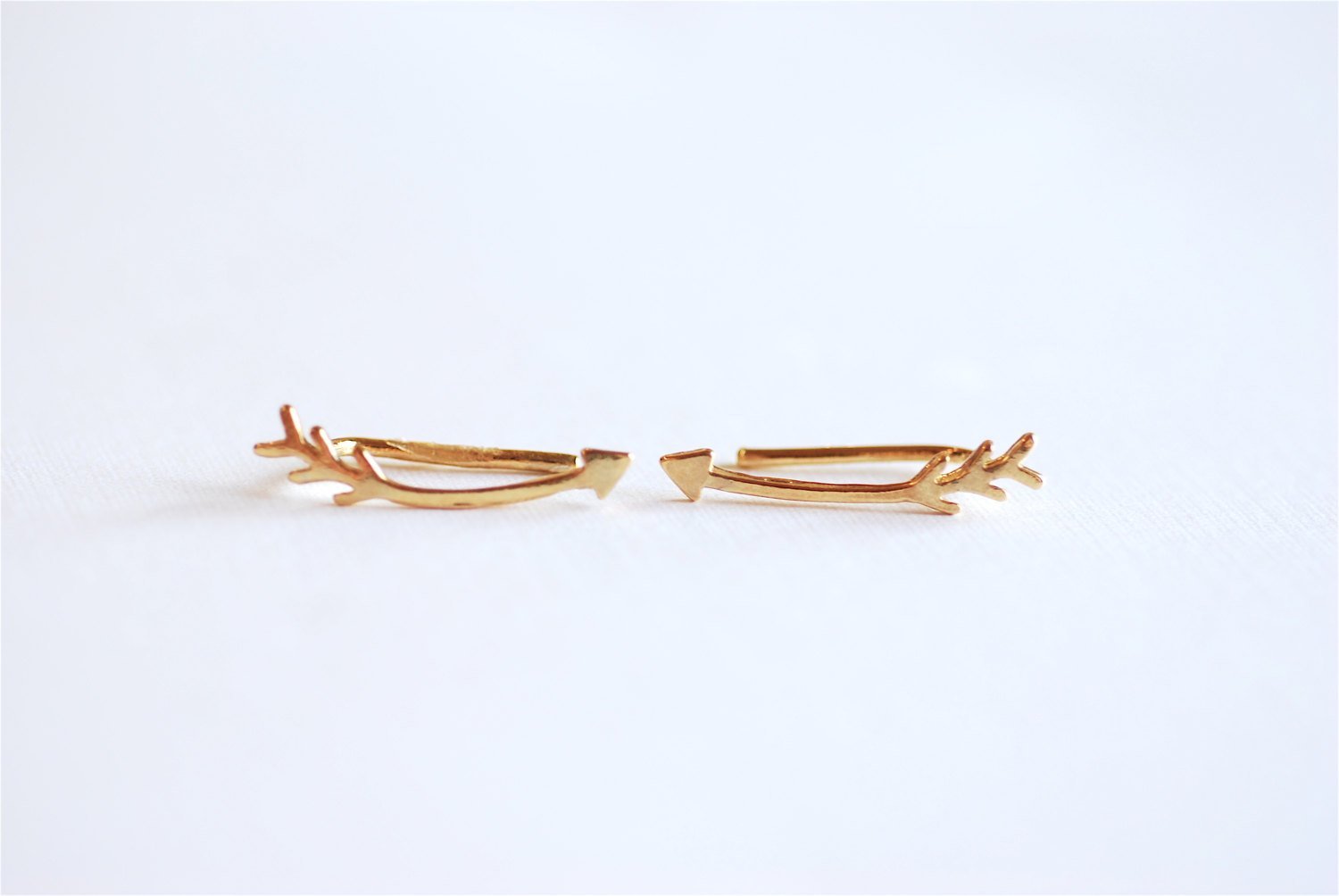 Shiny Vermeil Gold Arrow Earring Climber Ear Cuff- Gold Arrow Earrings, Gold Arrow Earring Crawler, Curved Arrow Earring, Ear Jacket, 281 - HarperCrown