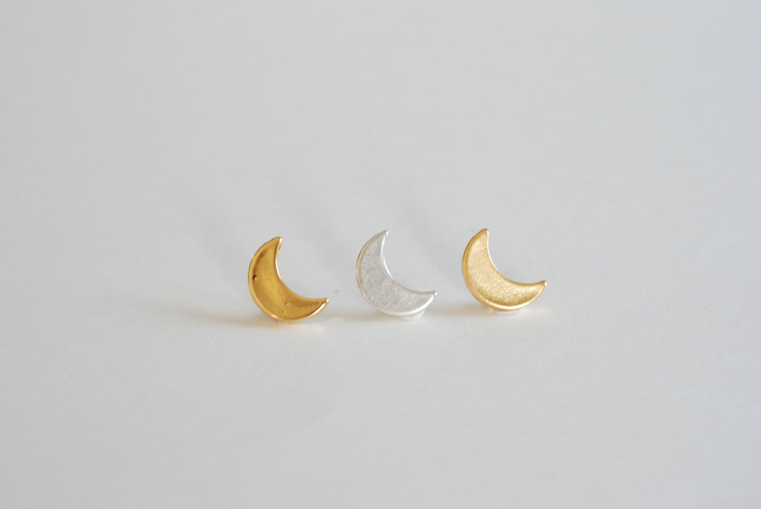 Shiny Vermeil Gold Crescent Moon Charm- 18k gold plated over sterling silver half moon charm pendant, Gold Crescent Half Moon Beads - HarperCrown