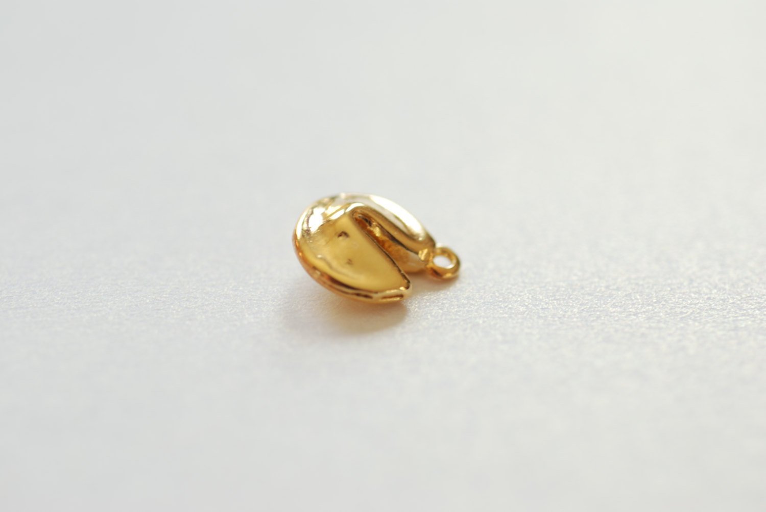 Shiny Vermeil Gold Fortune Cookie Charm - Vermeil gold Chinese cookie pendant, 18k gold plated Sterling Silver, Fortune Cookie Charm, 96 - HarperCrown