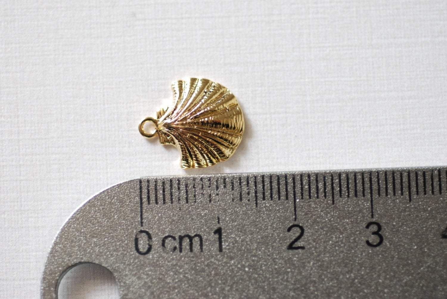 Shiny Vermeil Gold Sea Shell Charm- 18k gold over Sterling Silver, Vermeil Gold Oyster Shell Charm, Sea life Charm, Beach Charms, Beads, 72 - HarperCrown