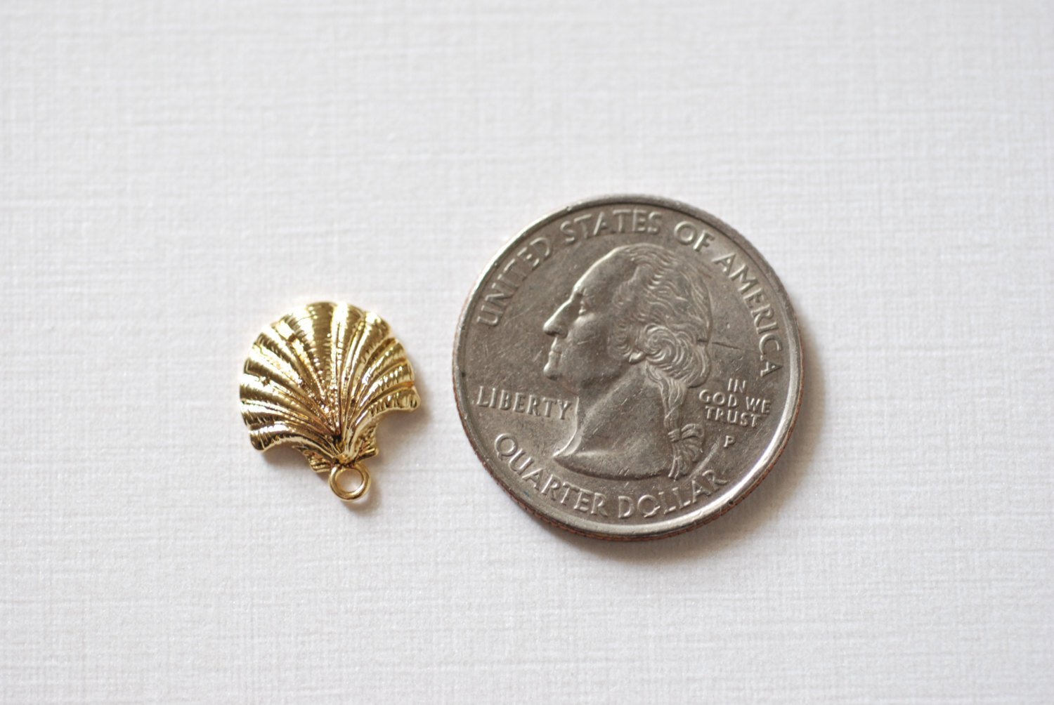 Shiny Vermeil Gold Sea Shell Charm- 18k gold over Sterling Silver, Vermeil Gold Oyster Shell Charm, Sea life Charm, Beach Charms, Beads, 72 - HarperCrown