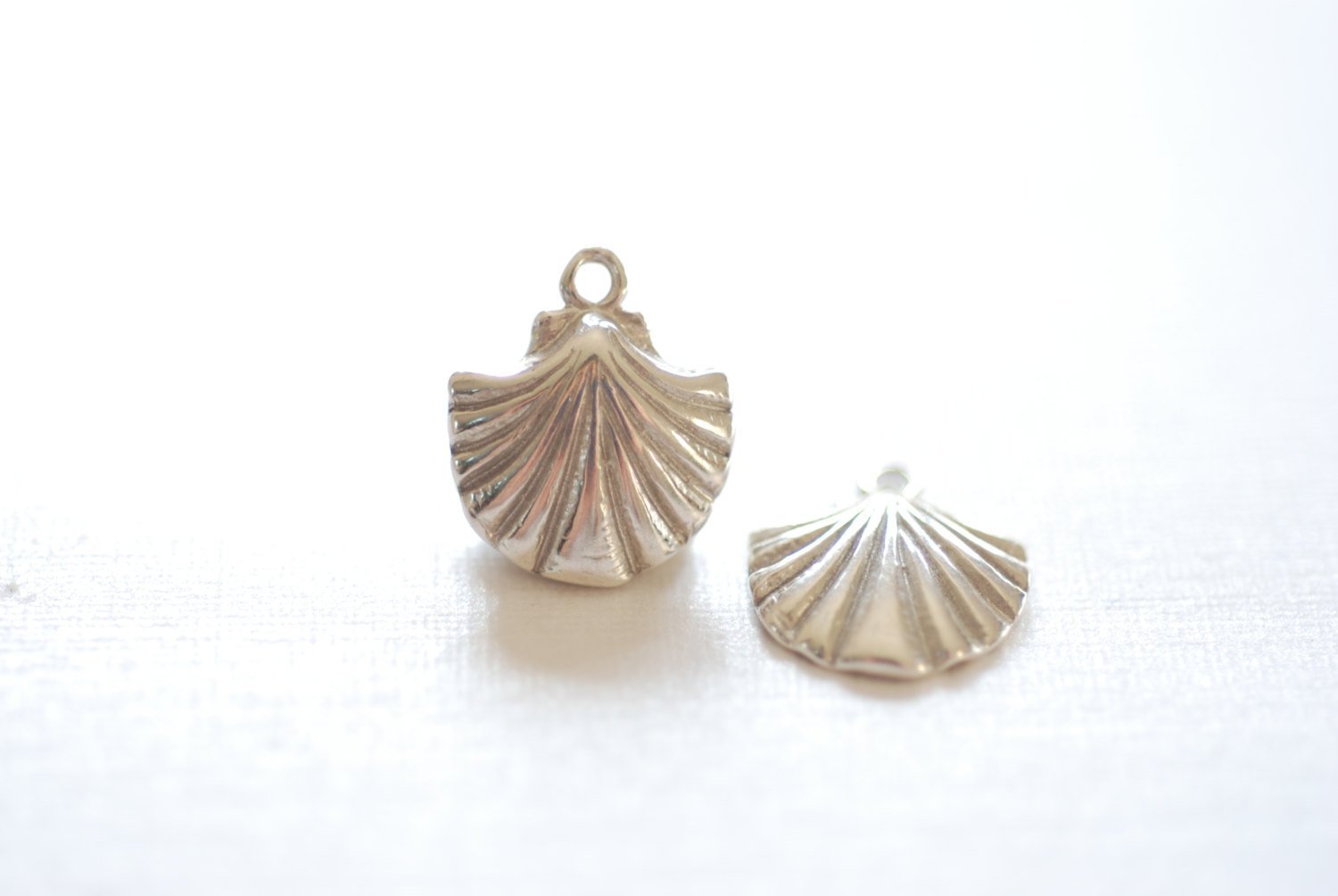 Sterling Silver Sea Shell Charm - 925 sterling silver sea shell charm, vermeil sea shell, Silver sea shell charm, sea life charm, clam, 72 - HarperCrown