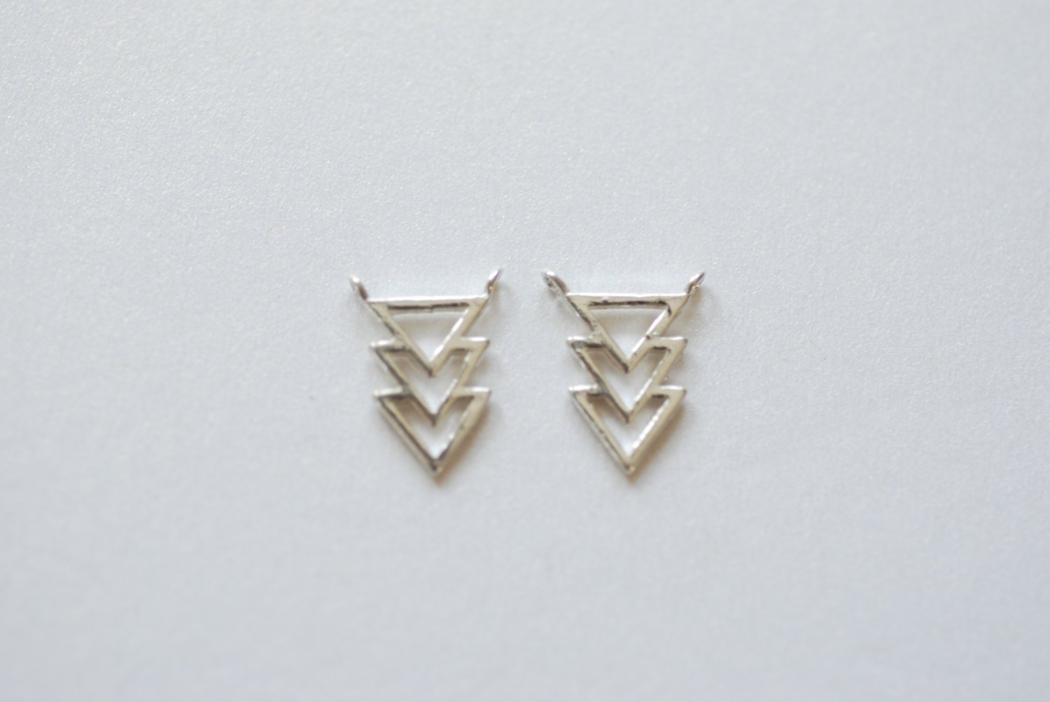 Sterling Silver Triangle Connector- 925 Silver Chevron Triangle Charm, Silver Arrow Charm, Silver Triangle connector, Wholesale Beads, 93 - HarperCrown