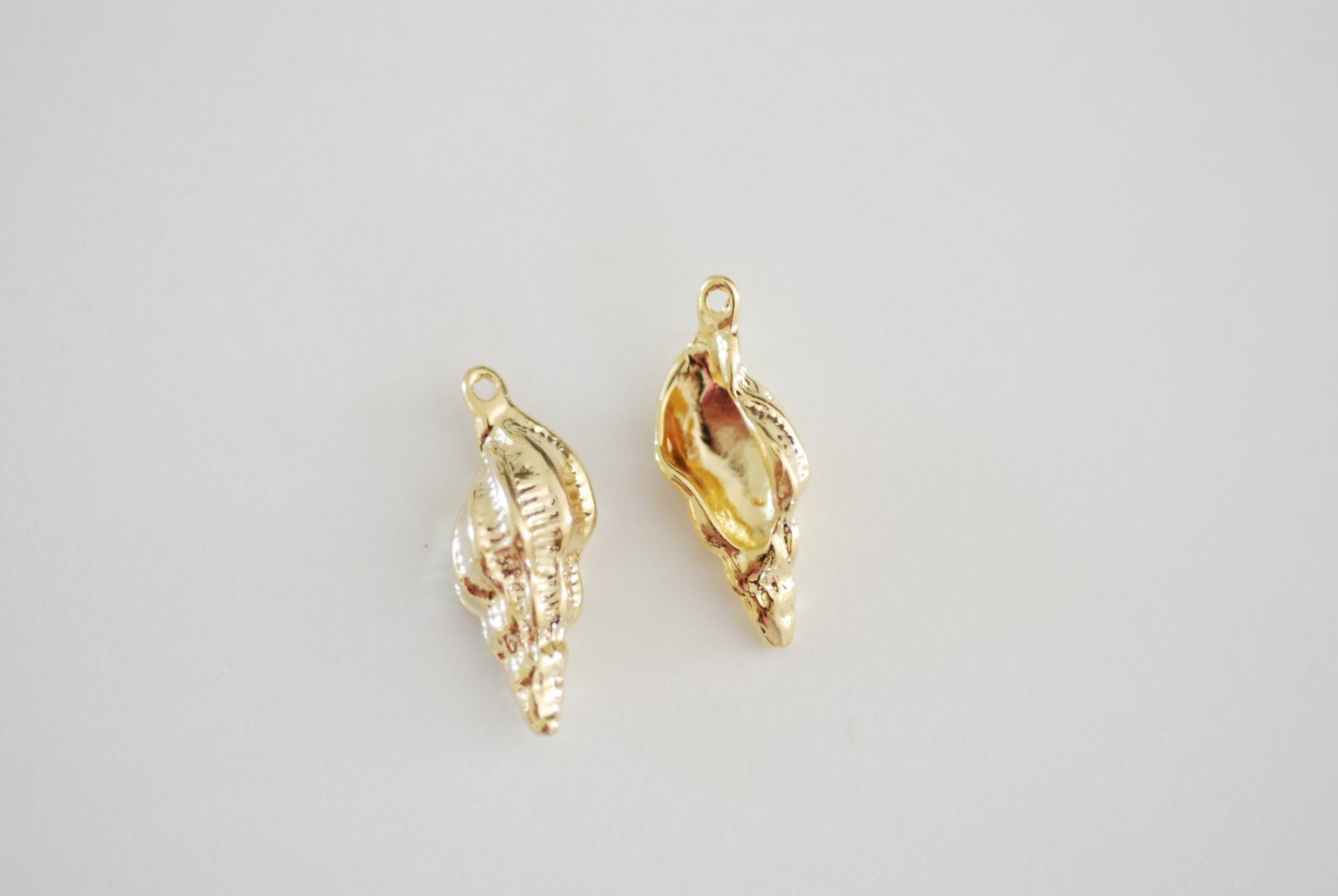 Vermeil Sea Shell Charm - 18k gold over sterling silver sea life shell charm or Pendant, Vermeil Gold Sea shell Conch Shell Charm Pendant - HarperCrown