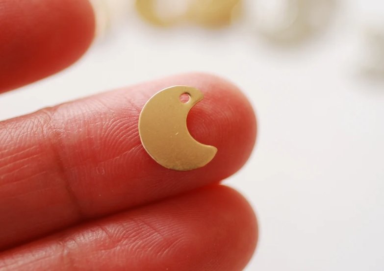 Wholesale Gold Filled Crescent Moon Blank Charm l Gold Filled or Sterling Silver Moon Charm l Permanent Jewelry Gold Filled Charms - HarperCrown